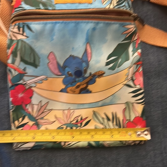 Loungefly Stitch canvas crossbody - Picture 6 of 7